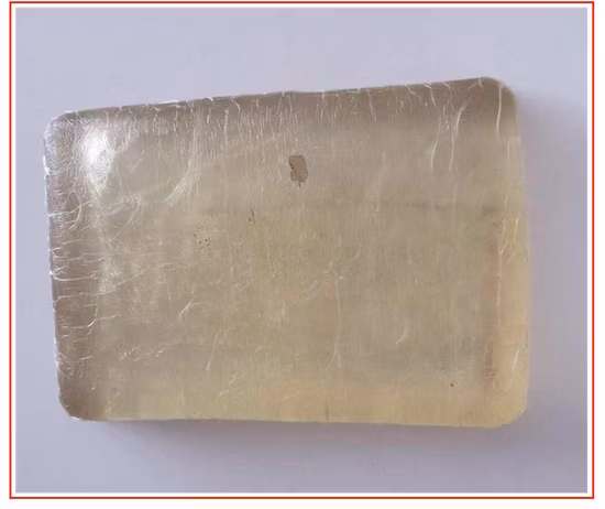 Colle élastique, adhésif de colle thermofusible, matière première pour la couche de bébé de serviette hygiénique